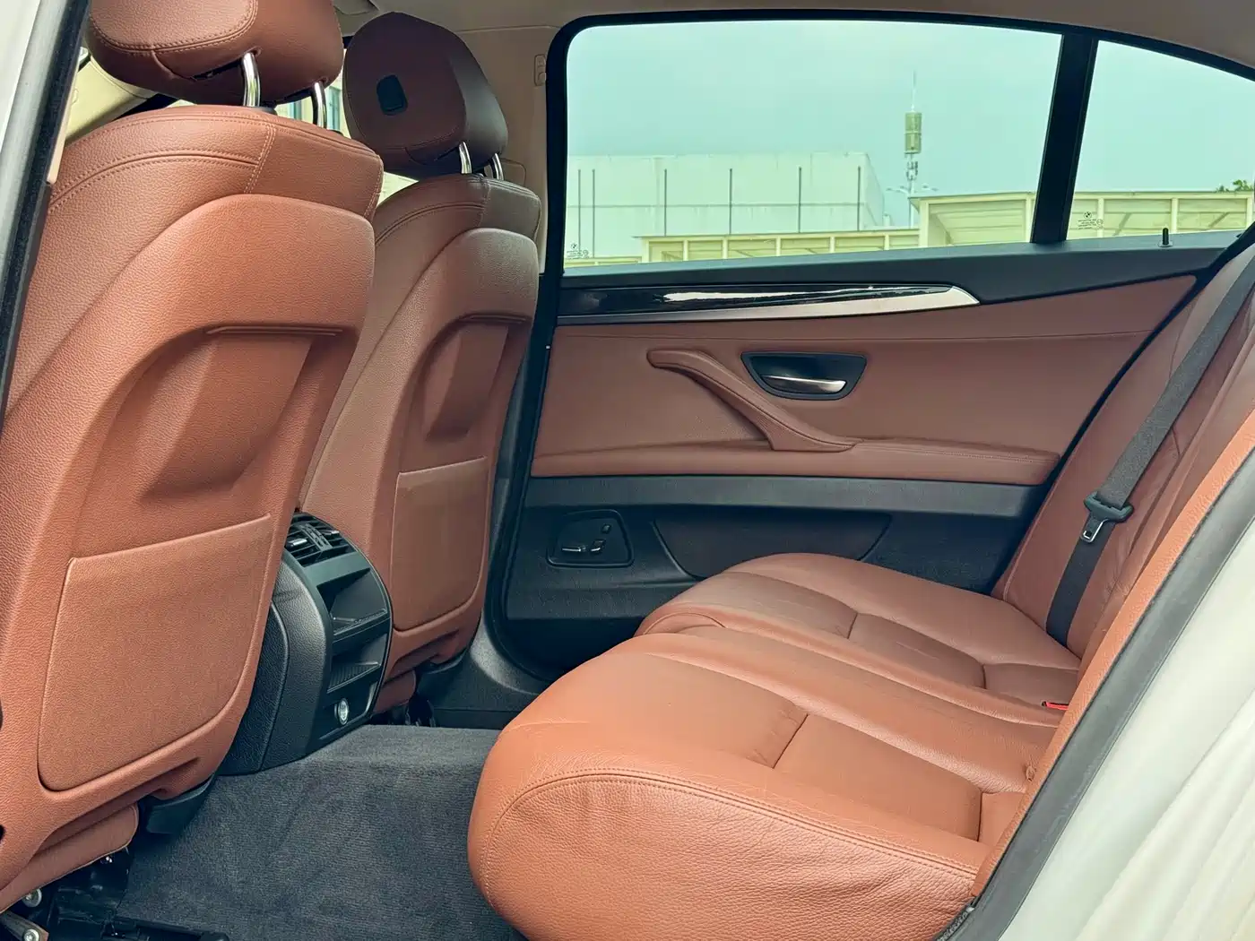 BMW 5 Series 2017 525Li Leading Edition фото 5