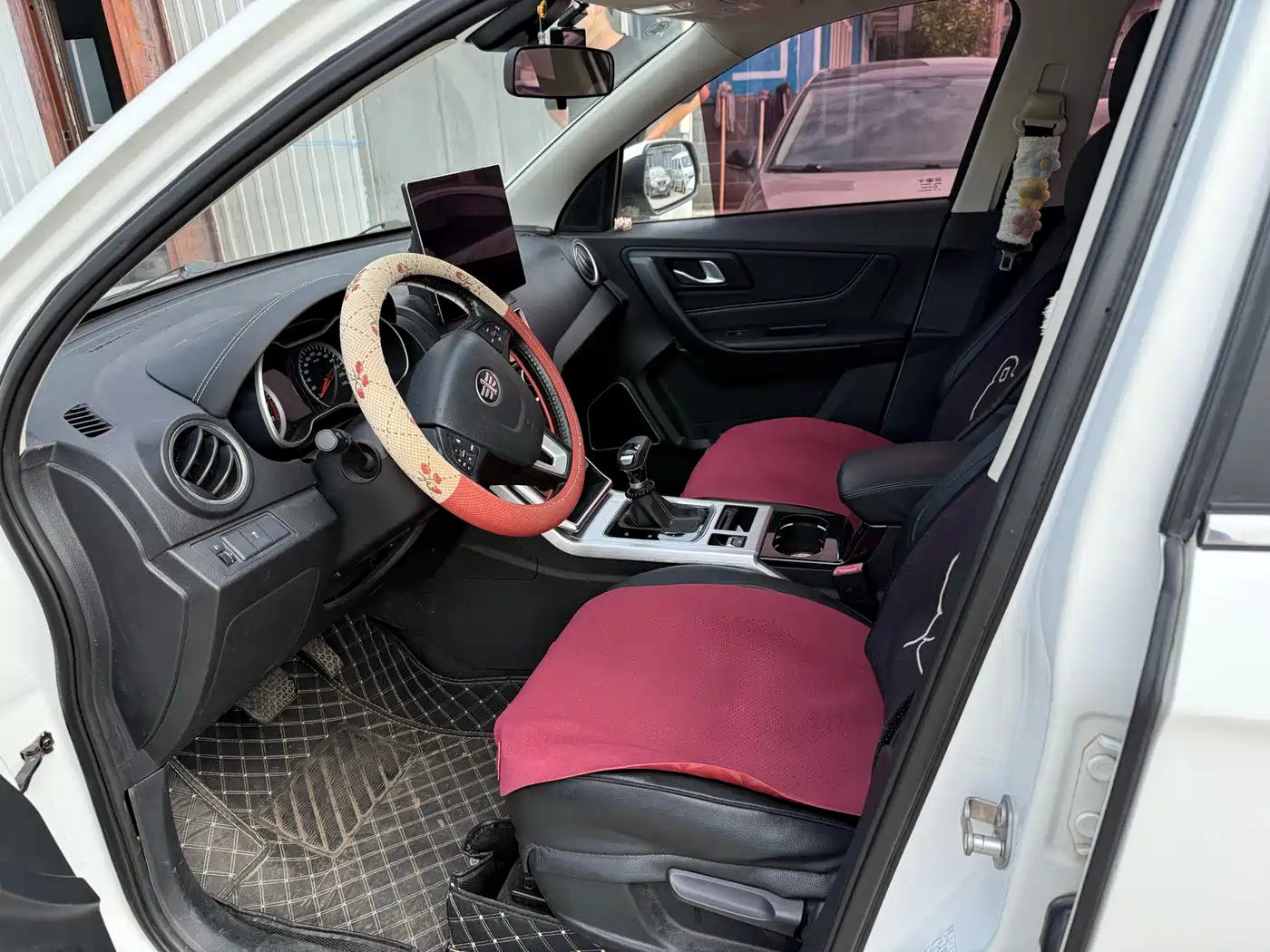 Besturn X40 2020 2019 1.6L Automatic Luxury China VI