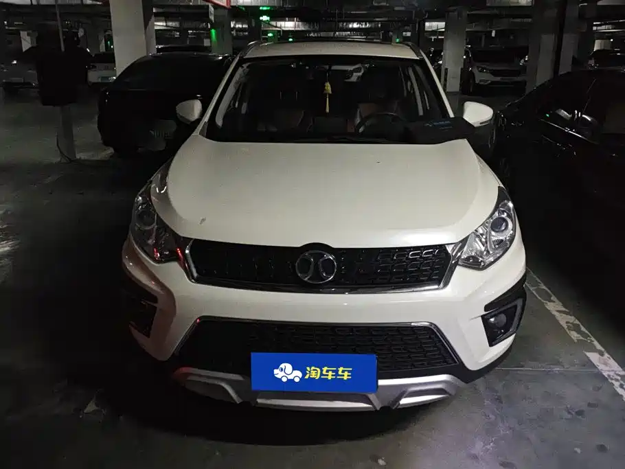 BAIC Senova X35 2018 2016 1.5L Manual Luxury Edition