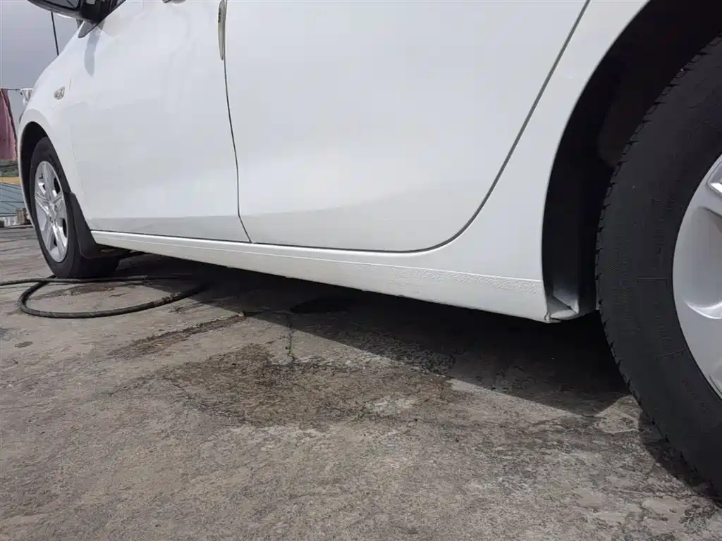 Chevrolet Cavalier 2016 1.5L Manual Enjoyment Edition фото 22