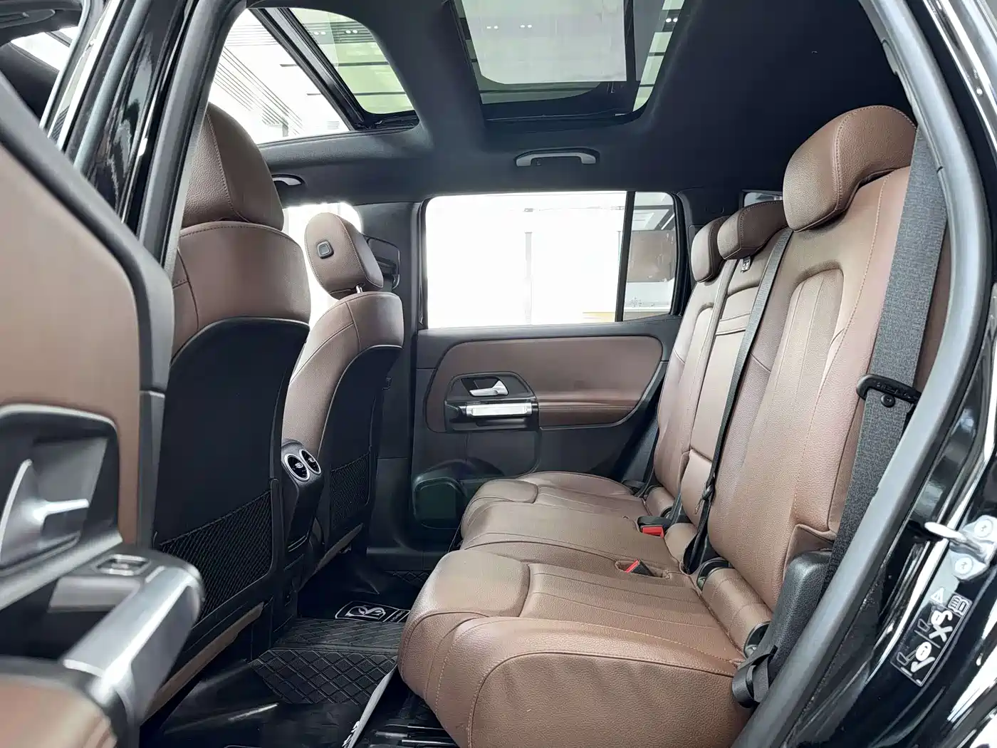 Mercedes-Benz GLB 2022 Model GLB 200 Dynamic Edition фото 7
