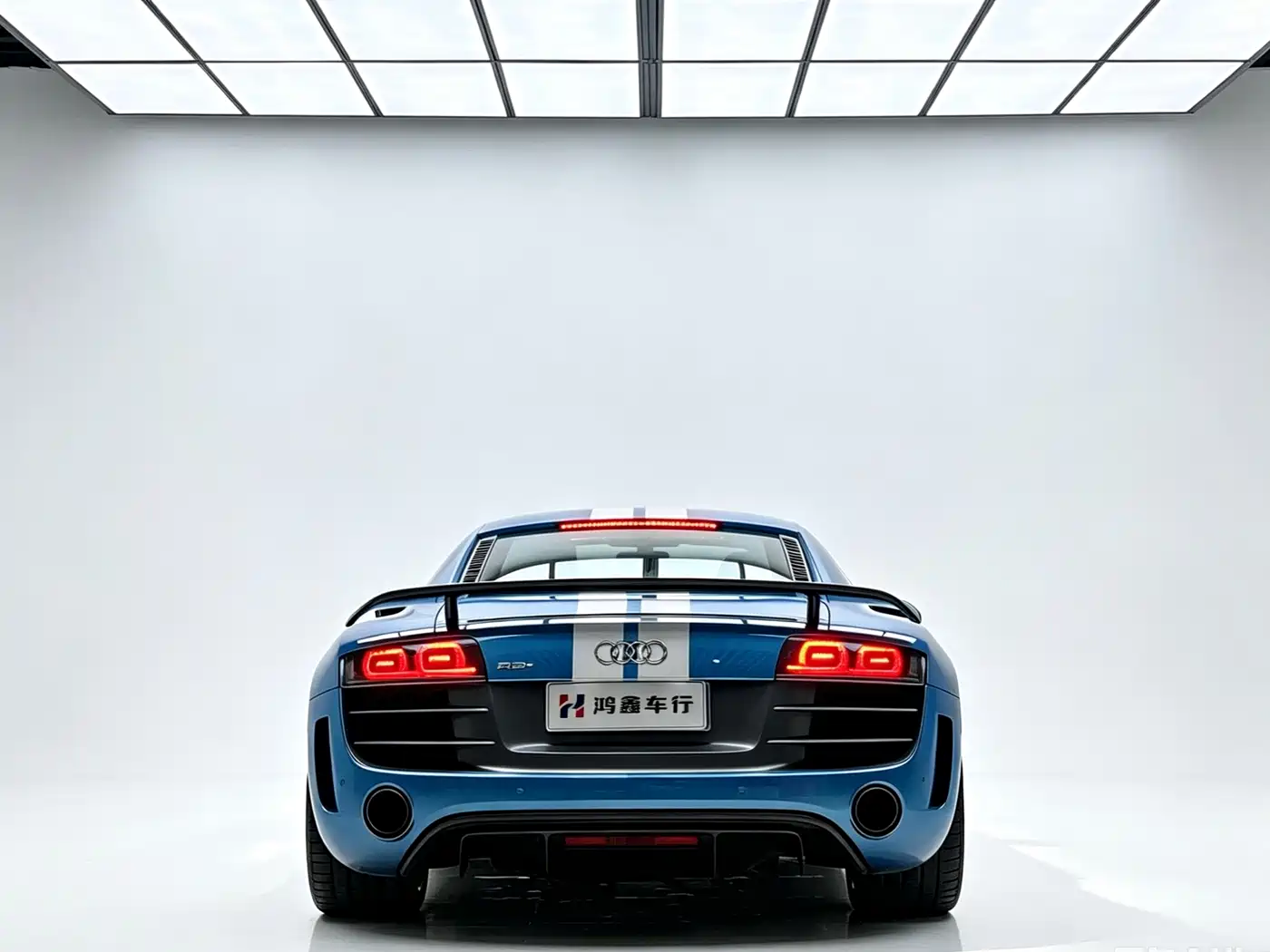 Фото 5 - Audi R8