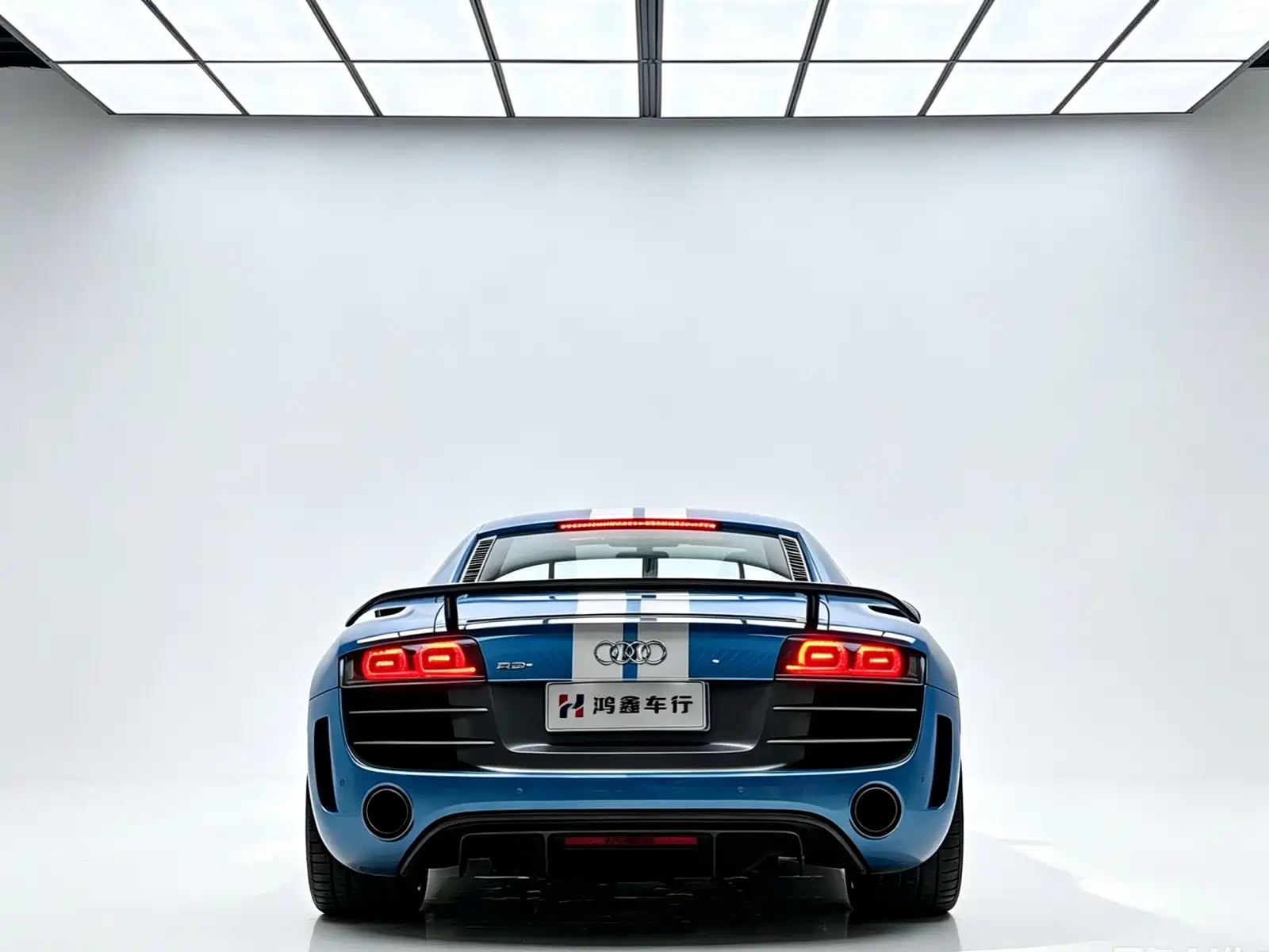 Photo 5 - Audi R8