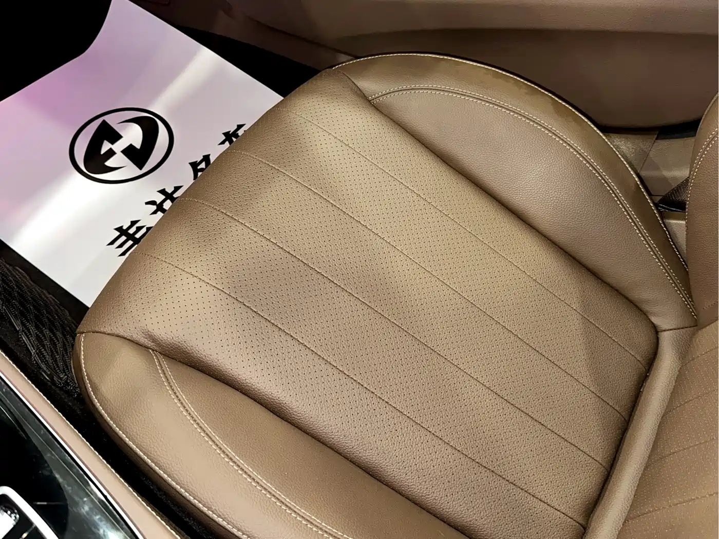 Mercedes-Benz E-Class 2016 E 300 L Luxury фото 12