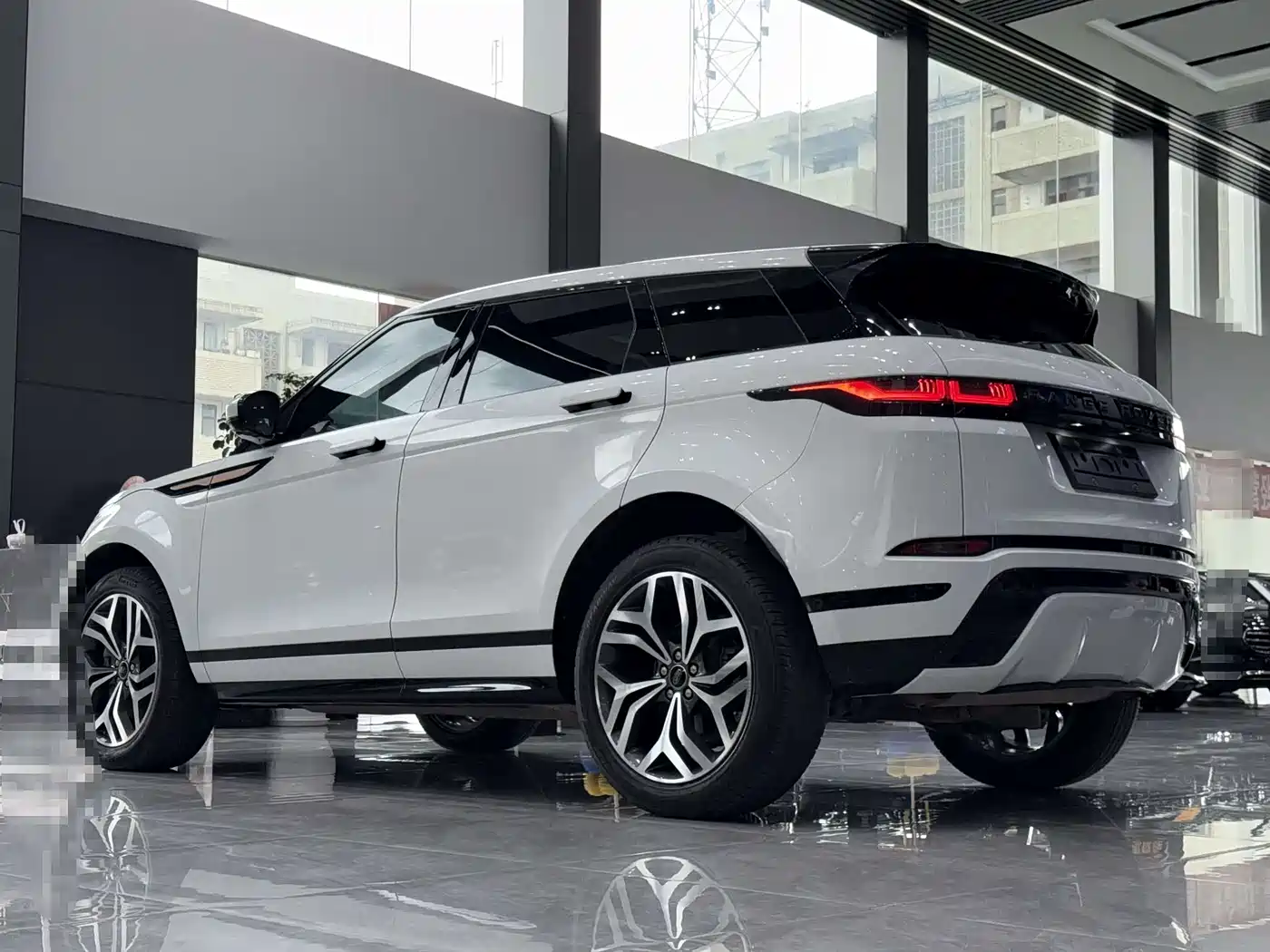 Land Rover Range Rover Evoque 2020 249PS R-DYNAMIC S Sport Edition фото 11