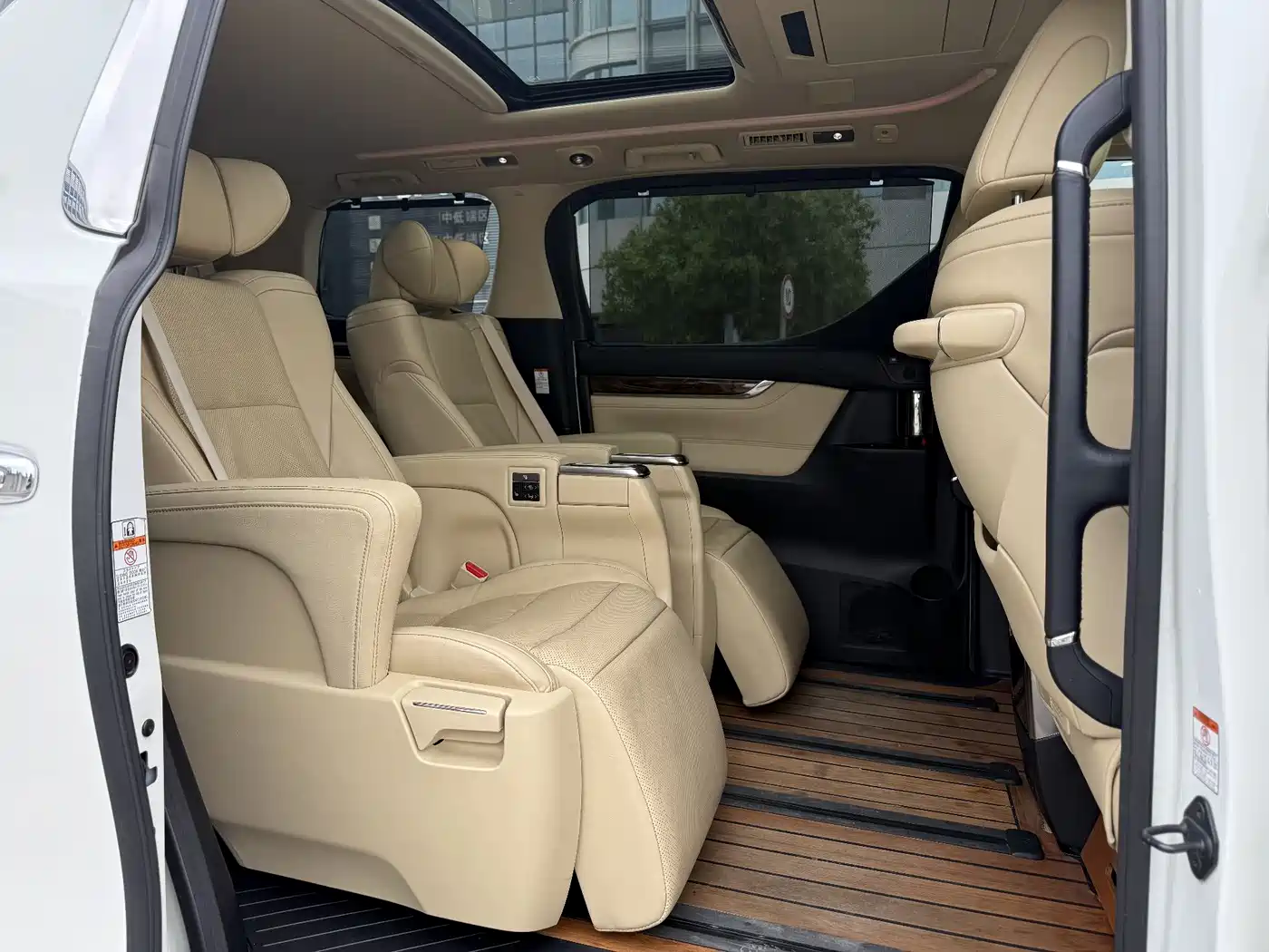 Toyota Alphard 2018 Facelift 3.5L Luxury Edition фото 13