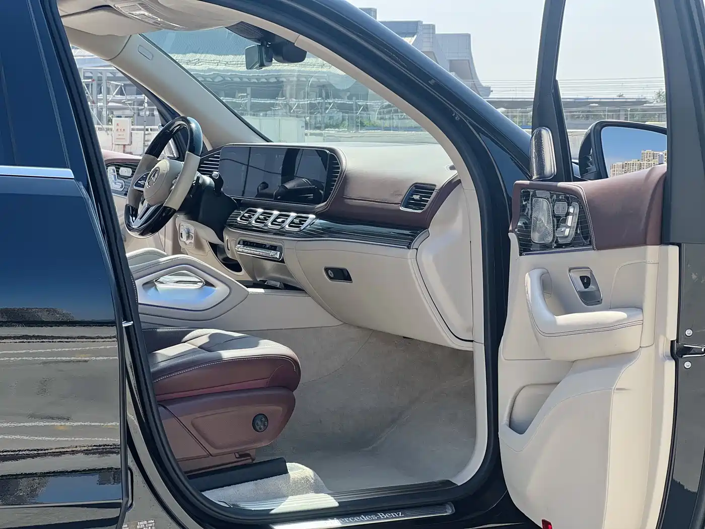 MERCEDES-BENZ GLS