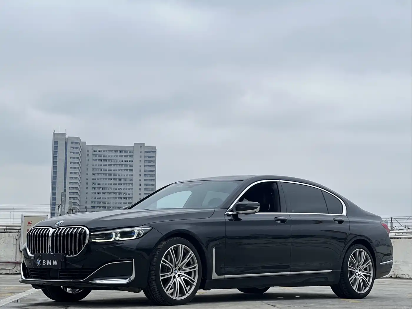 BMW 7 Series 2022 740Li xDrive Executive Luxury Package