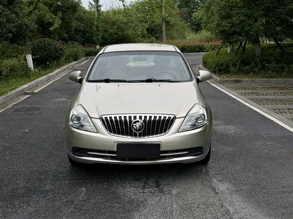 Buick Excelle 2015 1.5L Automatic Classic фото 2