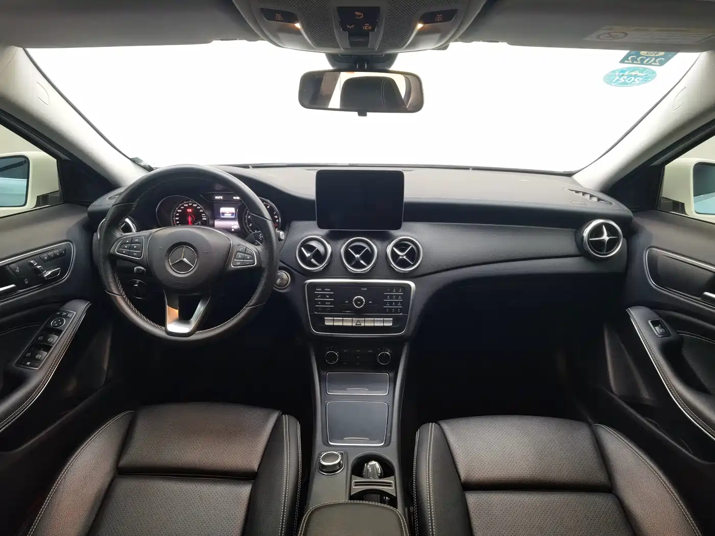 Mercedes-Benz GLA 2017 GLA 200 Fashion фото 3
