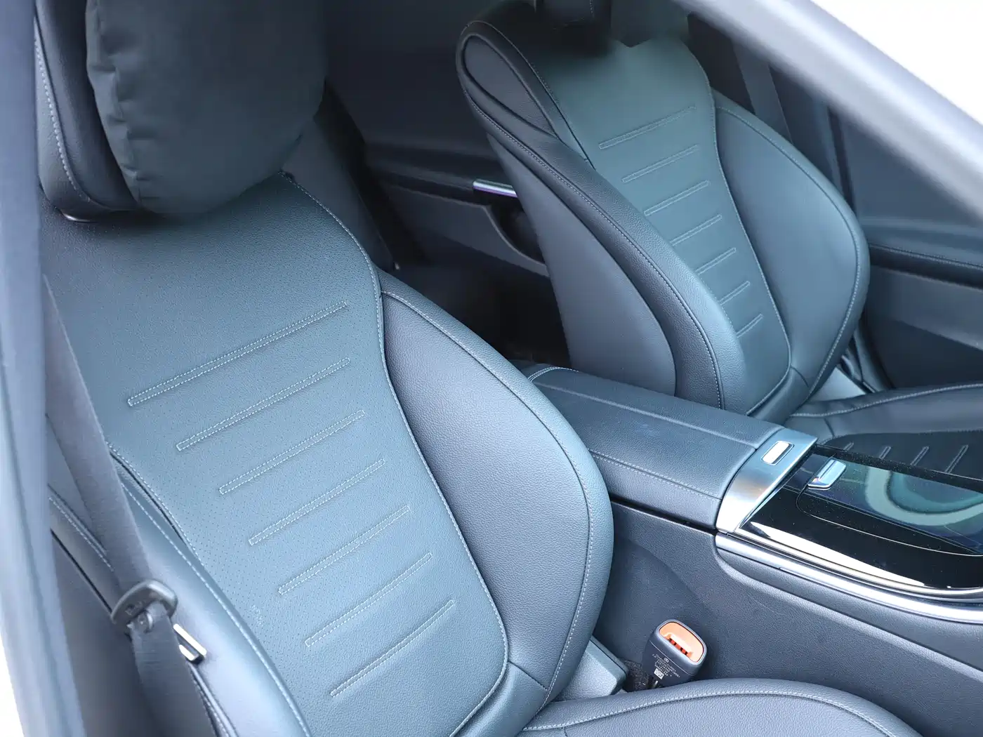 Mercedes-Benz C-Class 2024 C 260 L Sport фото 21