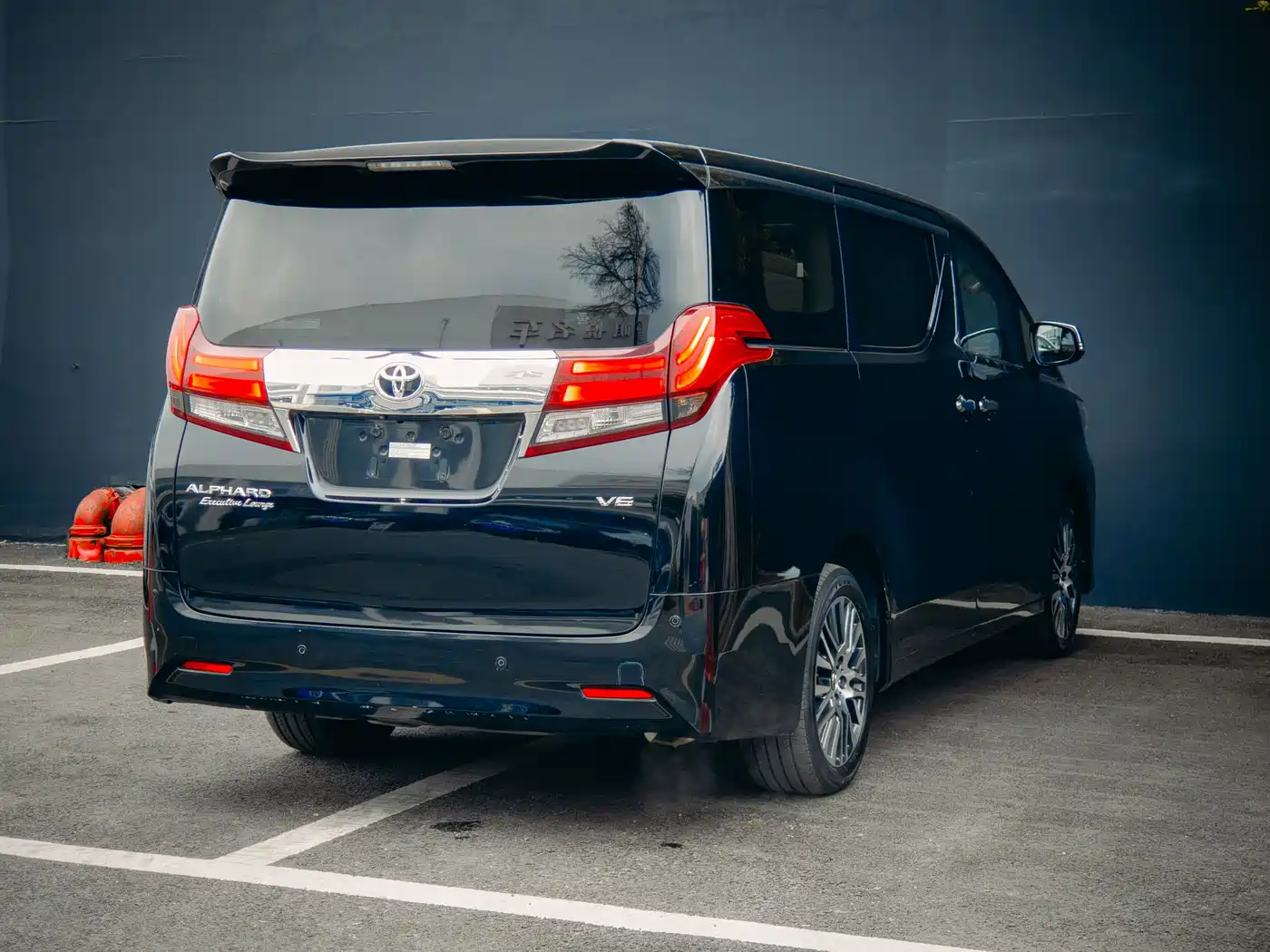 Toyota Alphard 2018 3.5L Premium фото 5