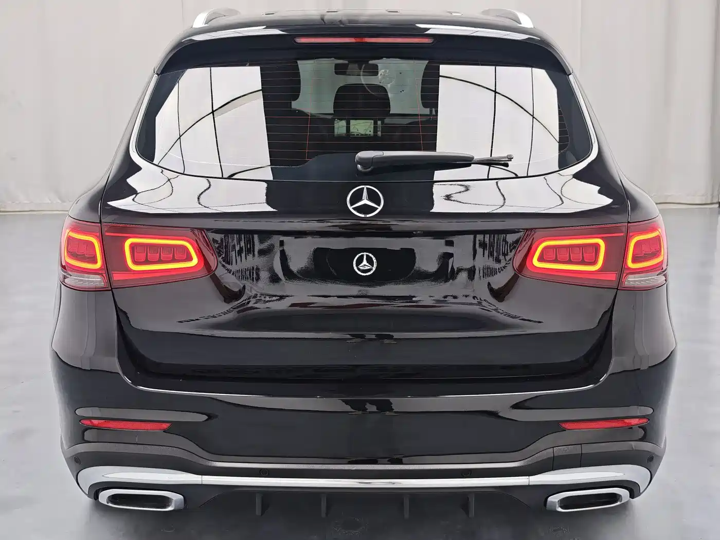 MERCEDES-BENZ GLC