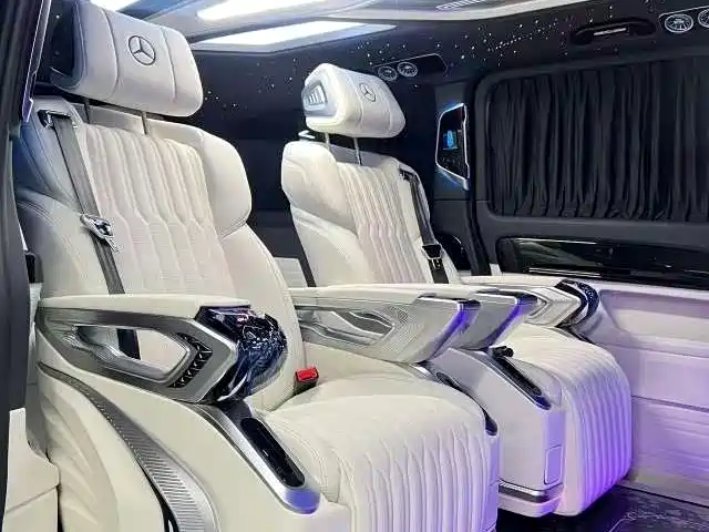 Mercedes-Benz Vito 2023 2.0T Business 7-Seater фото 5
