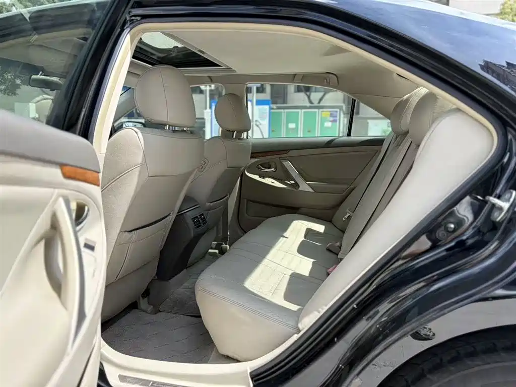 Toyota Camry 2010 200G NAVI Luxury Navigation Edition фото 6