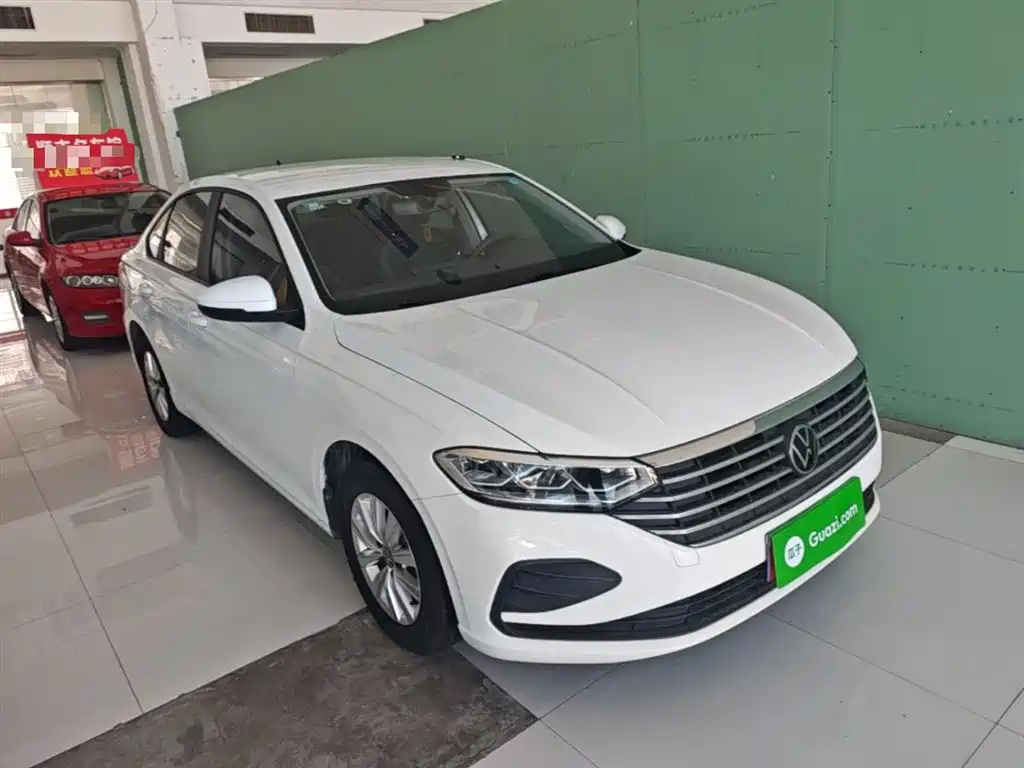 Volkswagen Lavida 2023 Facelift 1.5L Auto Comfort Edition фото 4