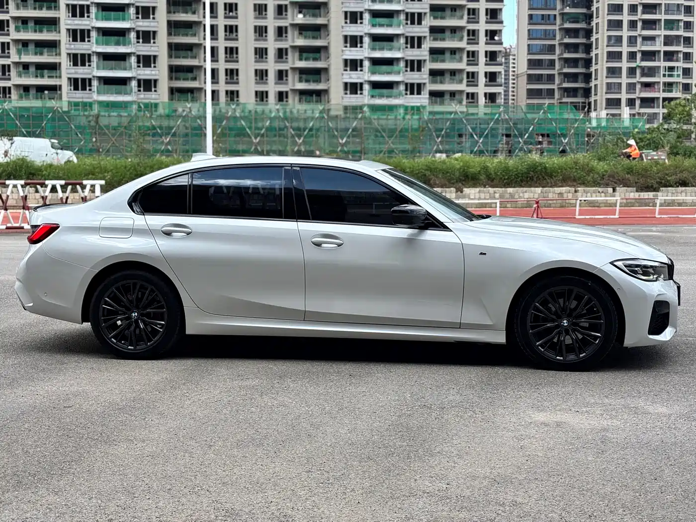 BMW 3 Series 2020 325Li M Sport Black Night Package фото 7