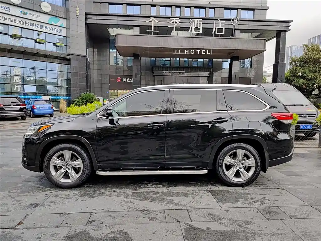 Toyota Highlander 2018 2.0T 4WD Luxury 7-seater China VI фото 3