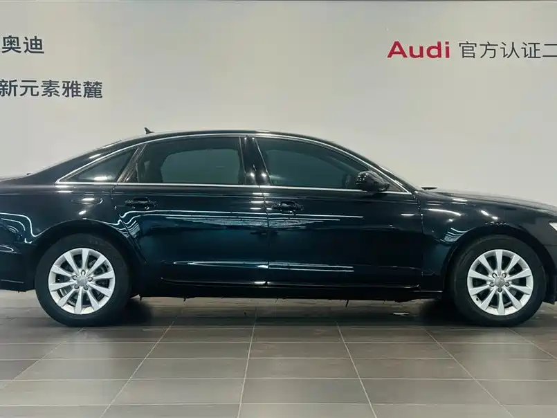 Фото 3 - Audi A6L