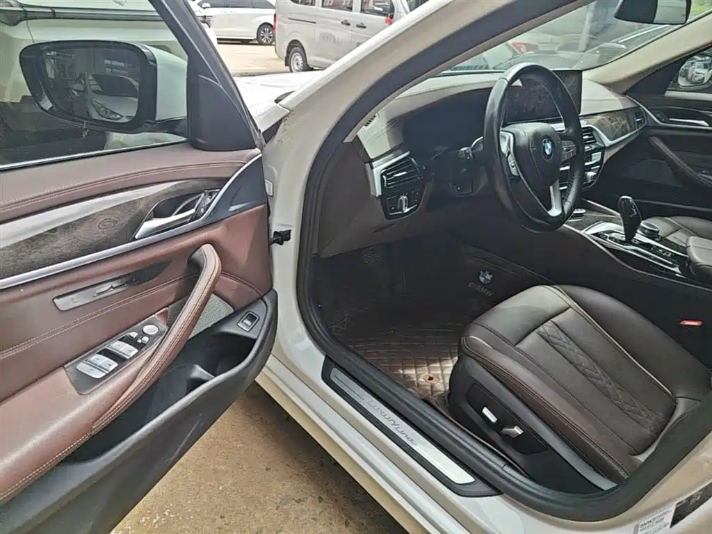 BMW 5 Series 2022 525Li Luxury Package фото 16
