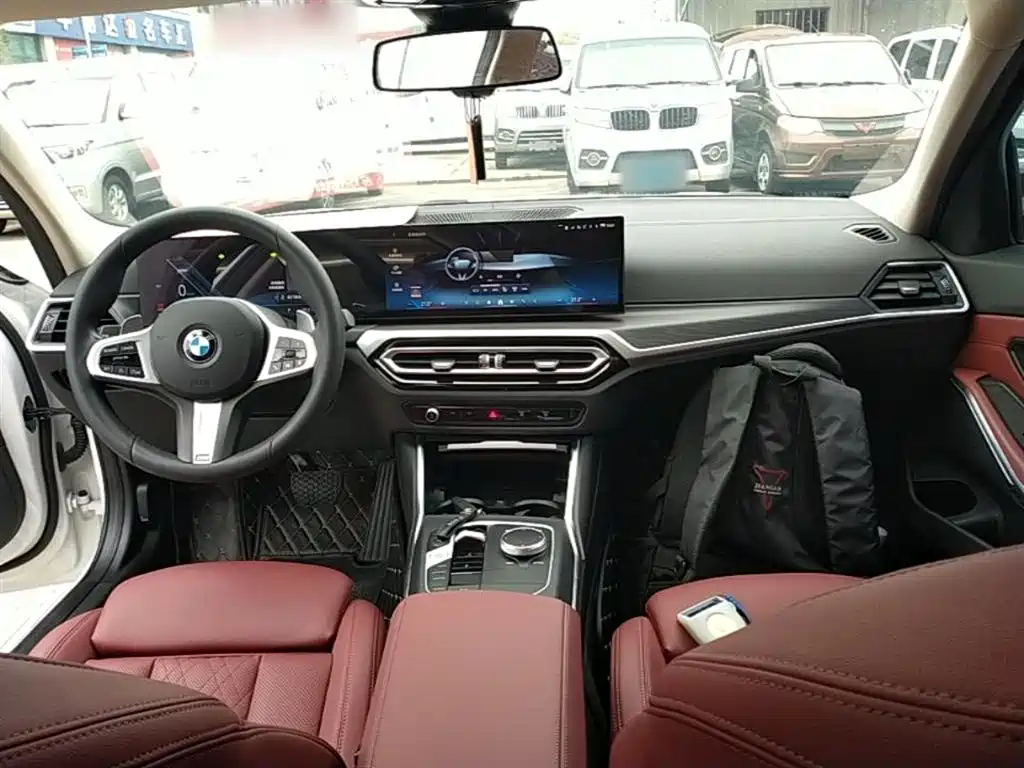 BMW 3 Series 2024 325i M Sport Package фото 10