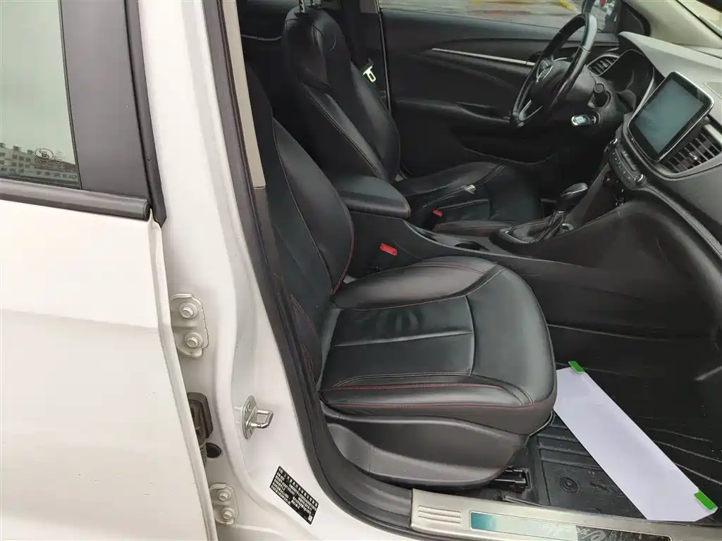 Buick Excelle 2018 15T Dual Clutch Elite (China V) фото 25