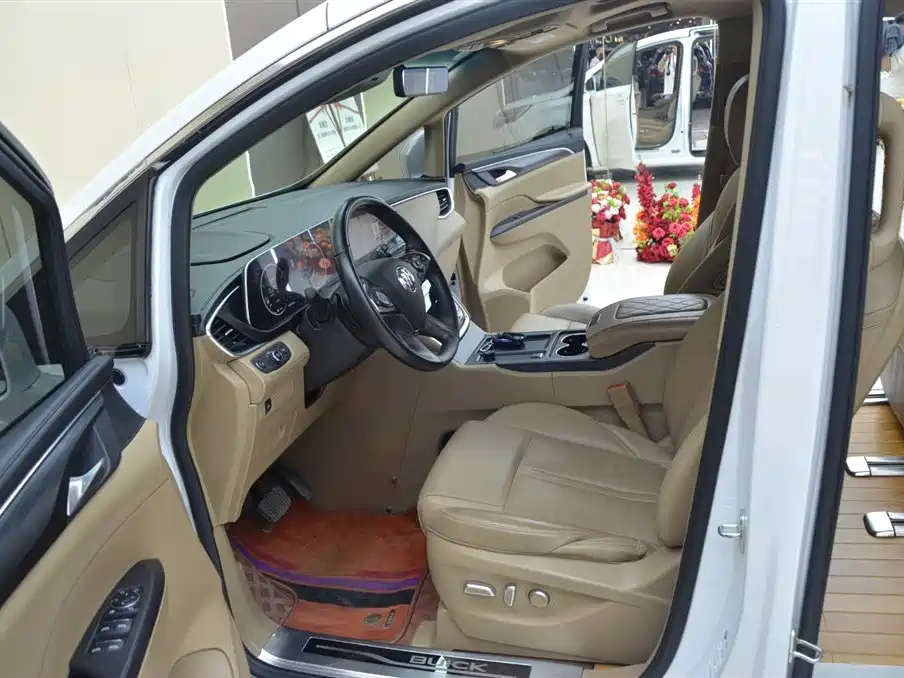 Buick GL8 2020 Model ES Landglory 653T Luxury фото 4