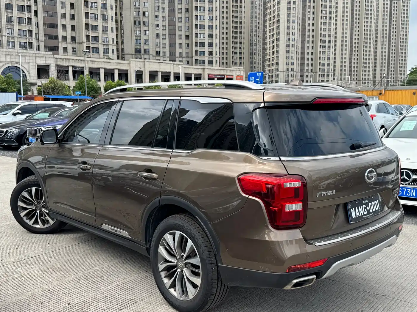 GAC Trumpchi Trumpchi GS8 2017 320T 2WD Luxury Smart Connect (7-seater) фото 4