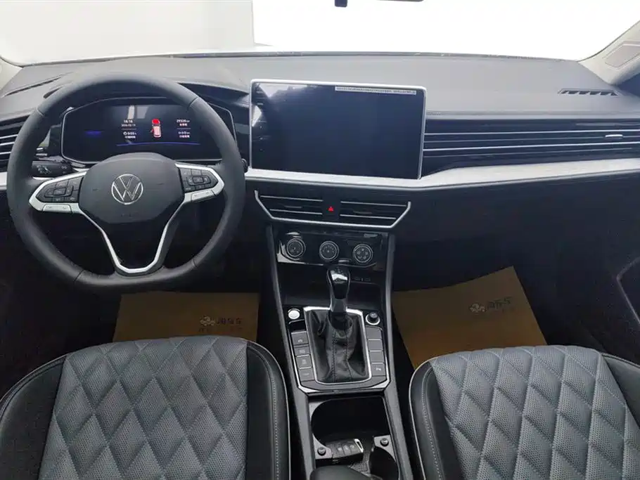 Volkswagen Sagitar 2024 300TSI DSG Surpass Edition фото 12