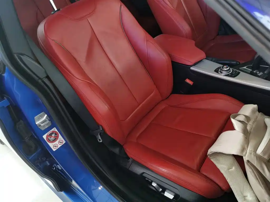 BMW 3 Series GT 2016 320i Design Package фото 25
