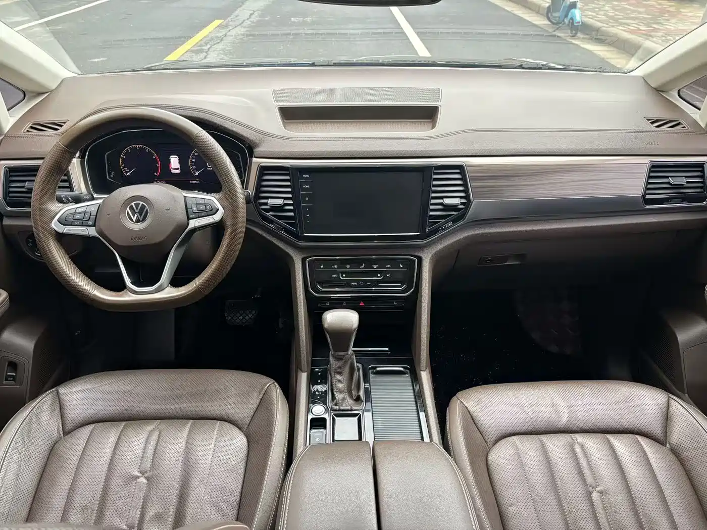 Volkswagen Viloran 2020 330TSI Luxury Edition фото 5
