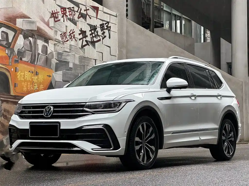 Volkswagen Tiguan L 2023 380TSI 4WD R-Line Premium 7-seater
