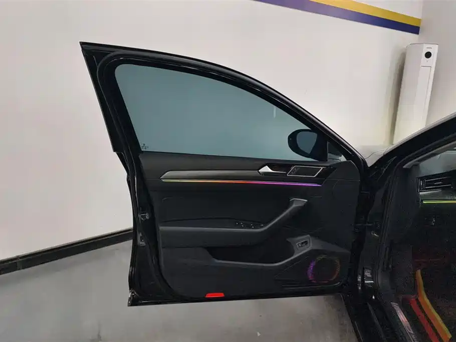 Volkswagen Magotan 2020 330TSI DSG Leading фото 7