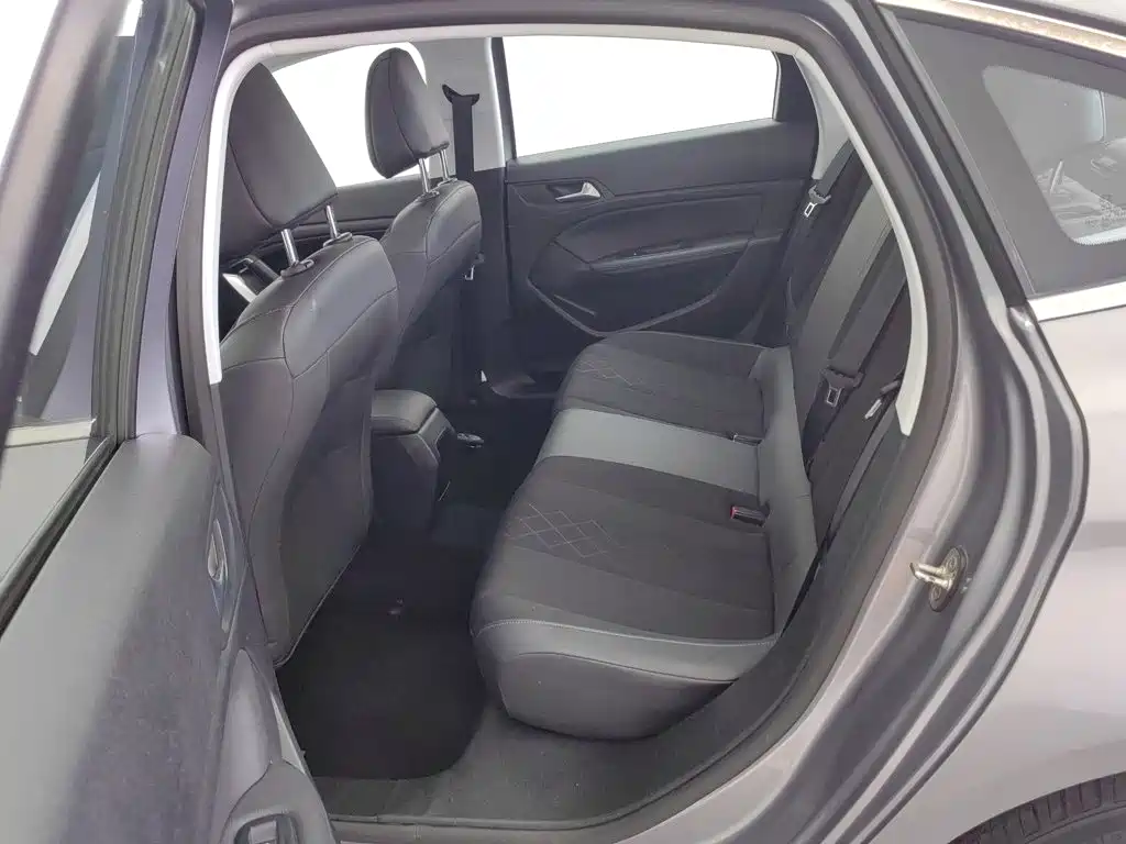 Фото 15 - Peugeot 308