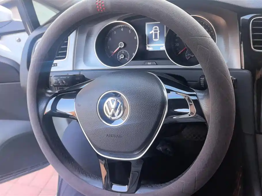 Volkswagen Golf 2016 230TSI Automatic Comfort фото 15