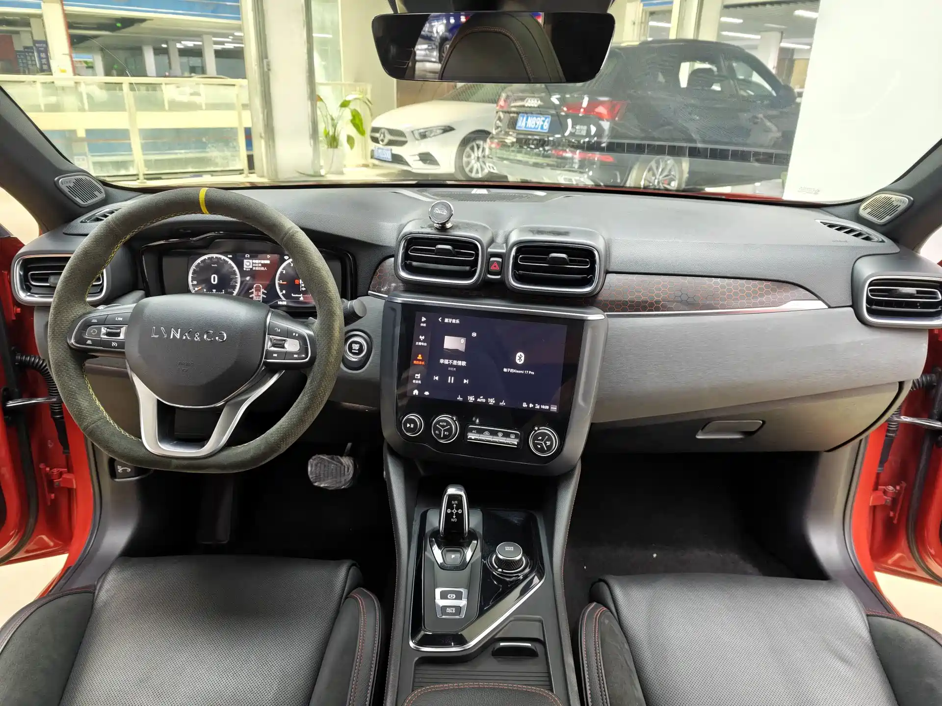 Photo 10 - Lynk & Co 03