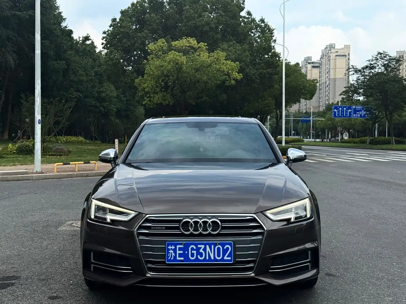 Фото 2 - Audi A4L