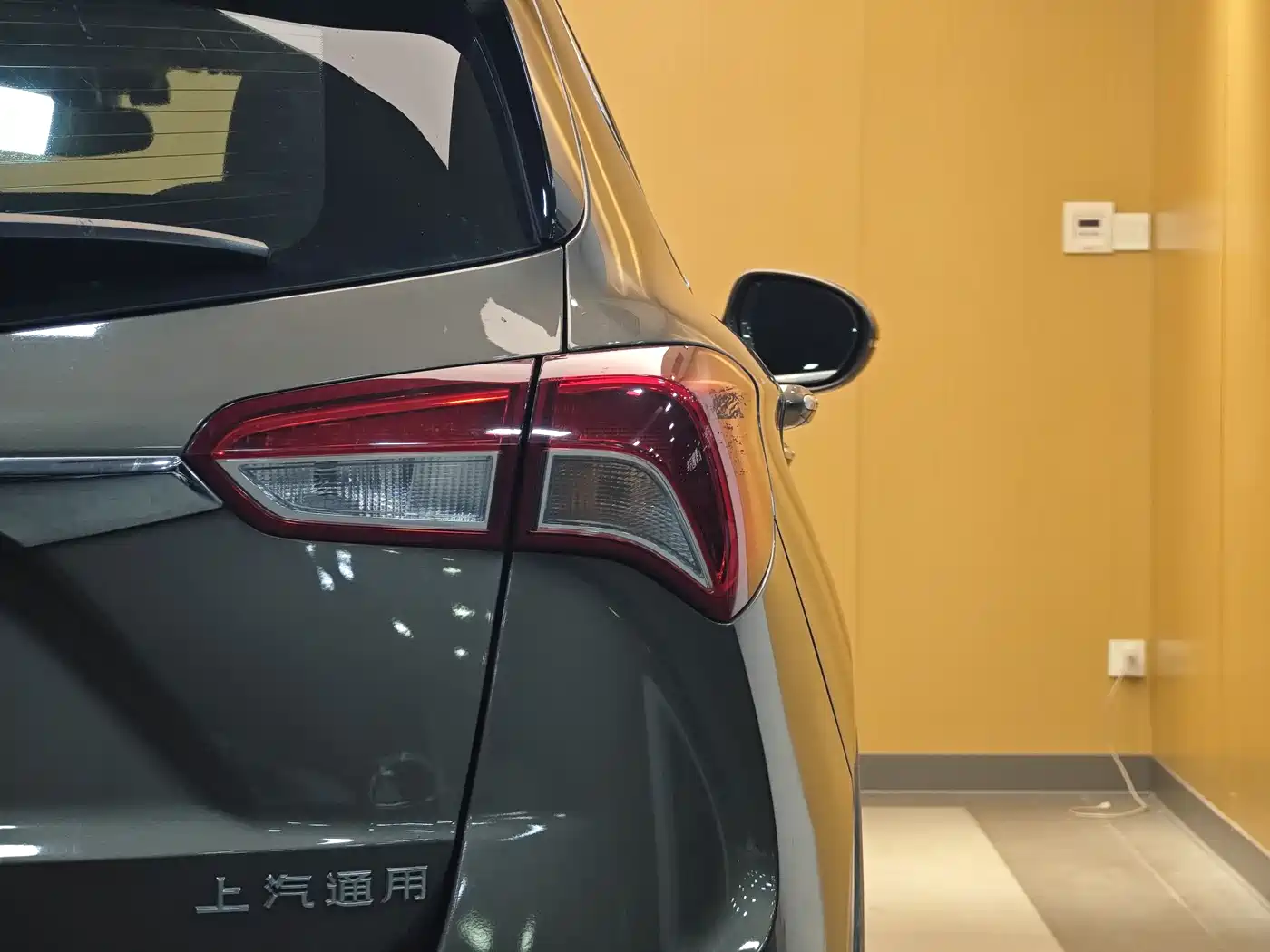 Buick Envision Plus 2018 20T 2WD Leading фото 24