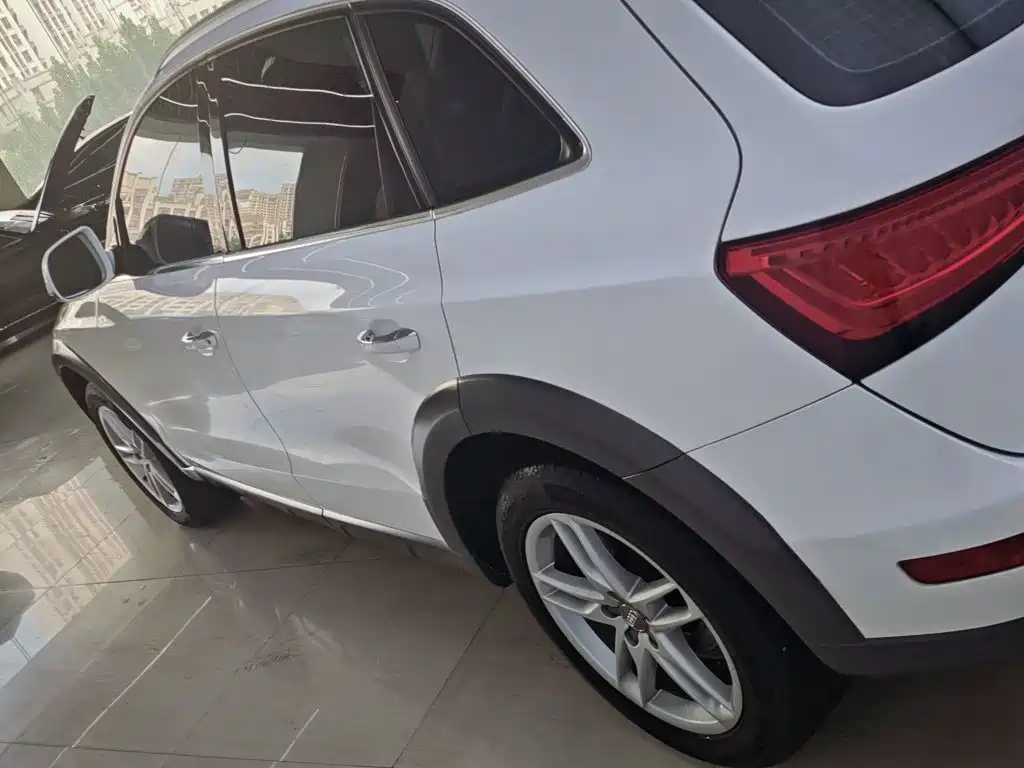 Audi Q5 2018 2017 Plus 40 TFSI Technology
