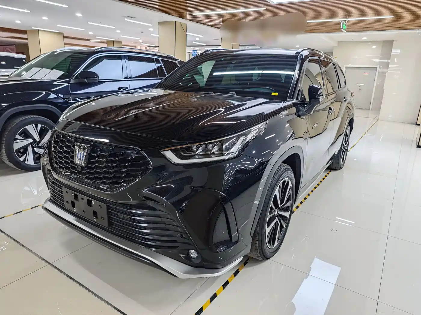Toyota Crown Kluger 2021 2.5L HEV 4WD Premium