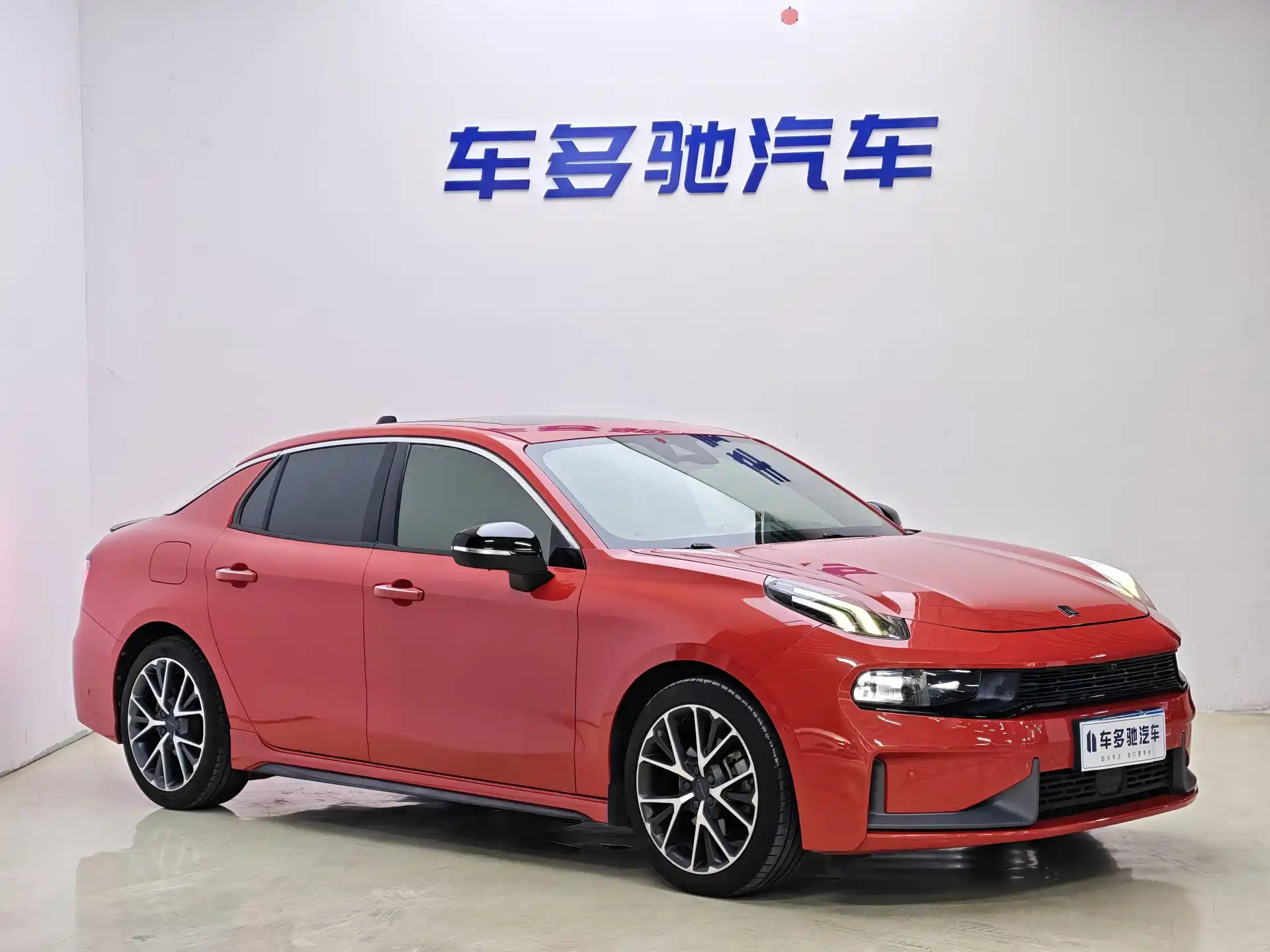 Photo 3 - Lynk & Co 03