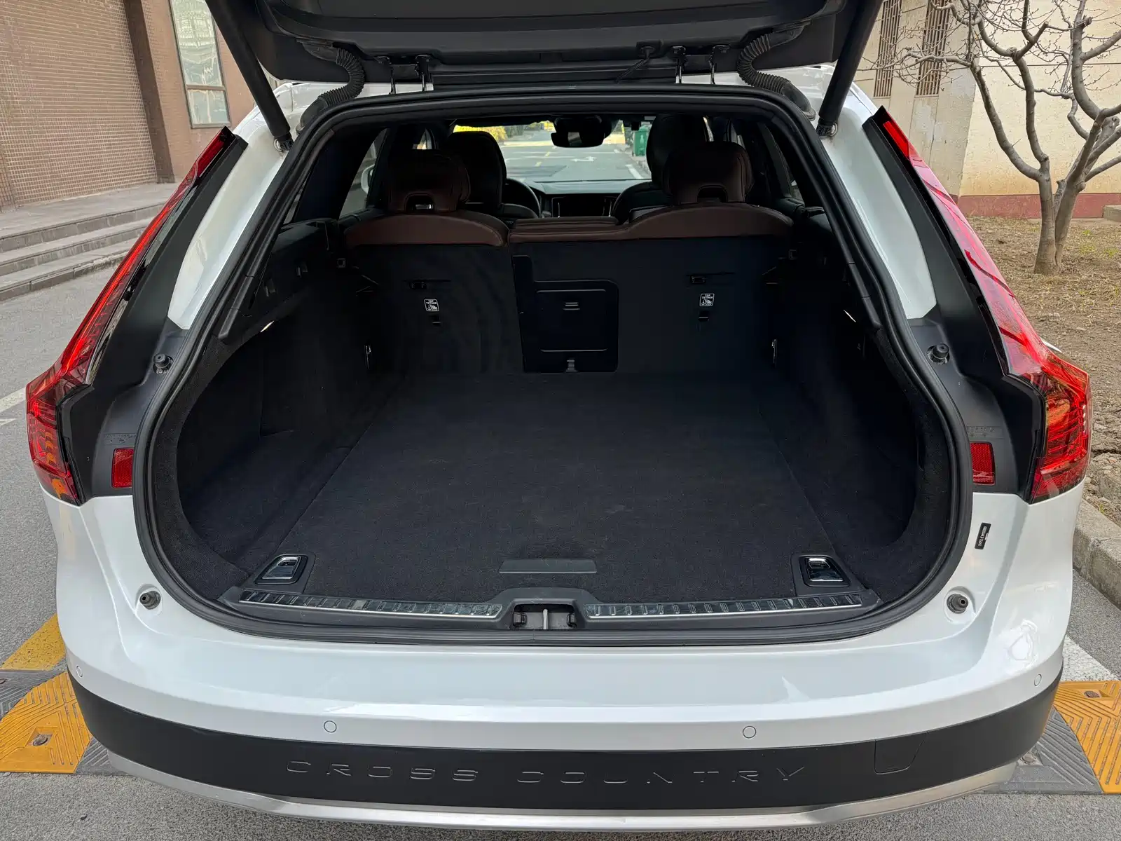 Photo 23 - Volvo V90