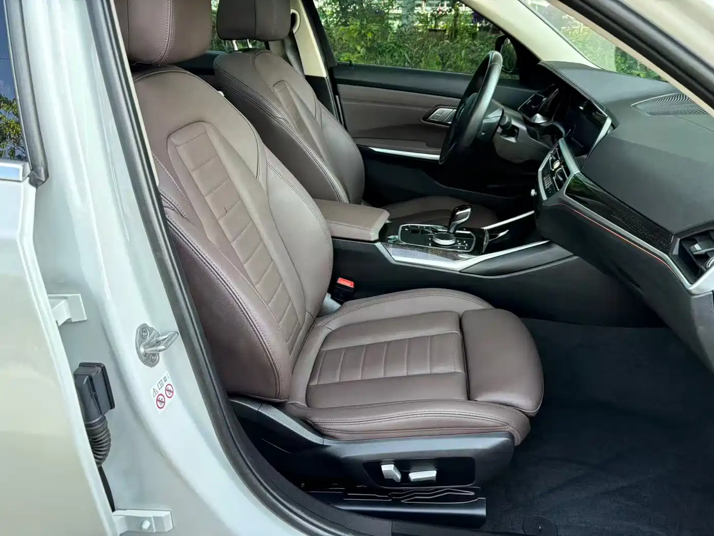BMW 3 Series 2021 325Li M Sport Package фото 18