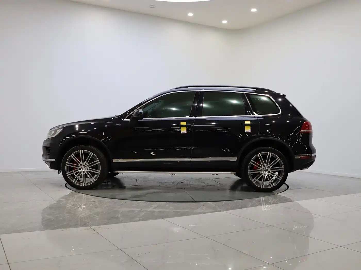 Volkswagen Touareg 2017 3.0TSI Explorer Edition фото 7