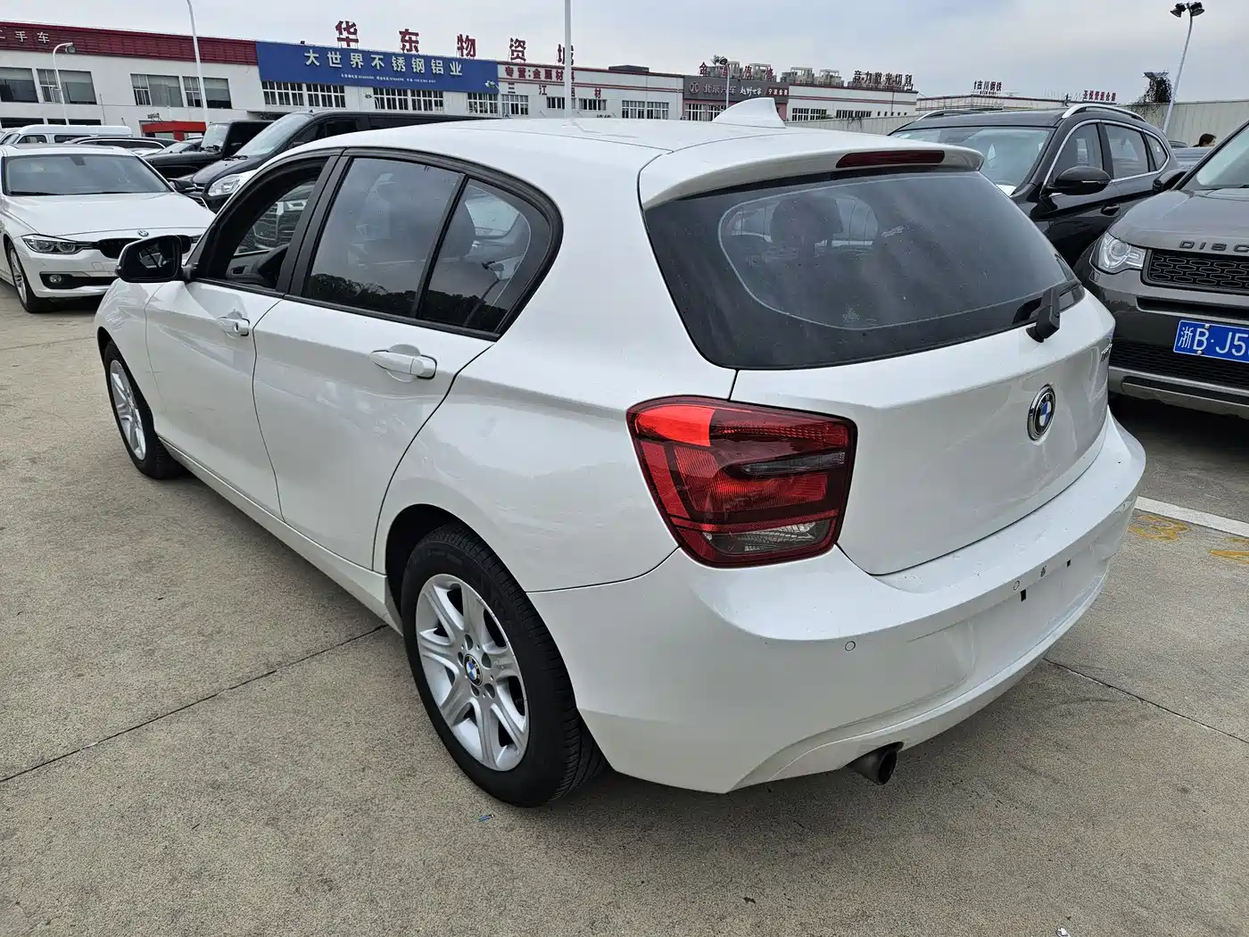 BMW 1 Series (Import) 2013 Facelift 116i Leading Model фото 11