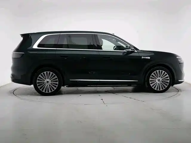 AITO Wenjie AITO M8 2025 Pure Electric Ultra AWD 5-seater фото 9