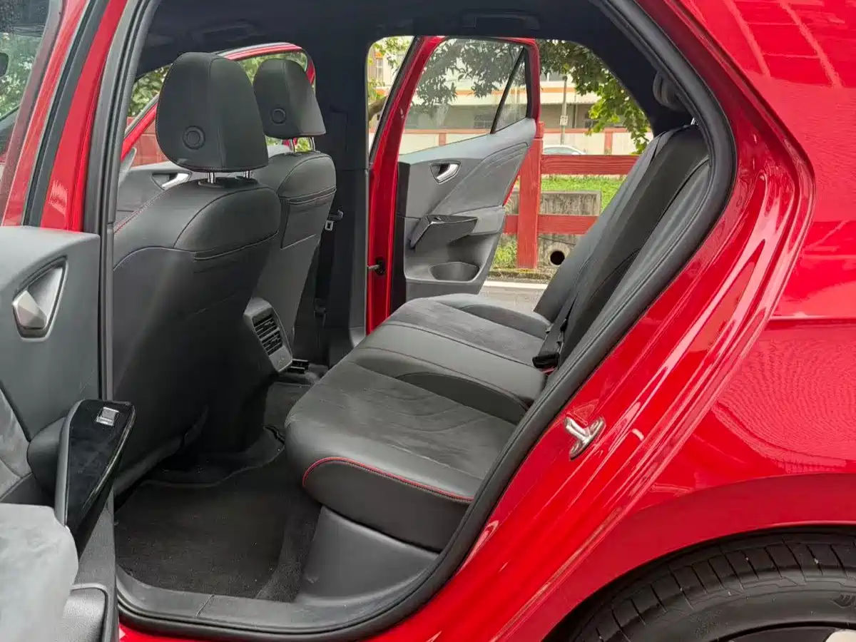 Volkswagen ID.3 2025 2026 Smart Edition Ultimate GTX Package