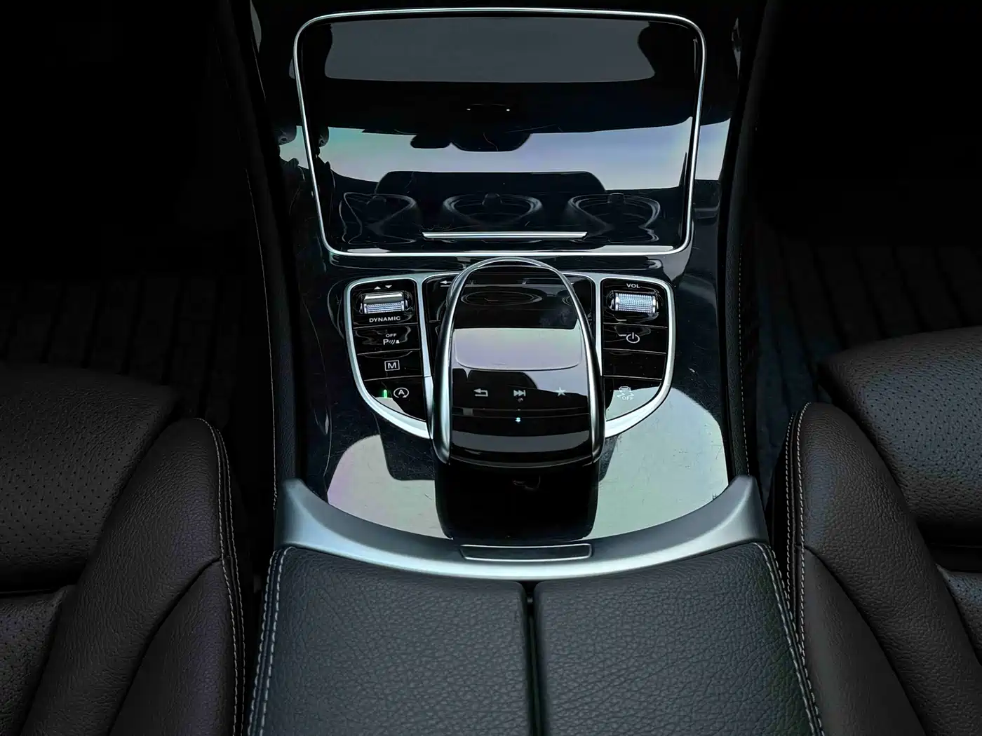 Mercedes-Benz GLC 2019 Model GLC 200 L 4MATIC фото 11