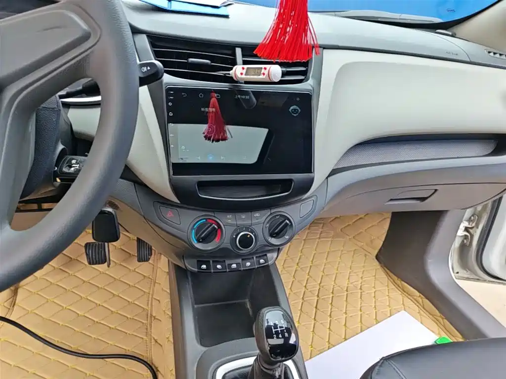 Chevrolet Sail 2018 Sail 3 1.3L Manual Comfort Sunroof фото 13