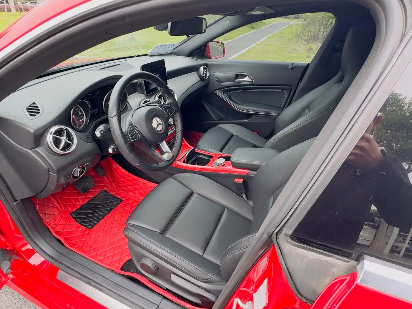 Mercedes-Benz CLA (Import) 2018 CLA 200 Dynamic Edition фото 2